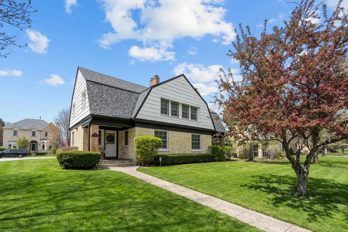 842 Lyster Road, Highwood, IL 60040 - #1