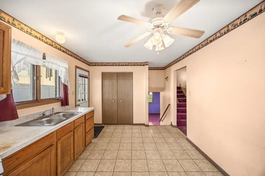 931 Miller Place, Phoenix, IL 60426 - #3