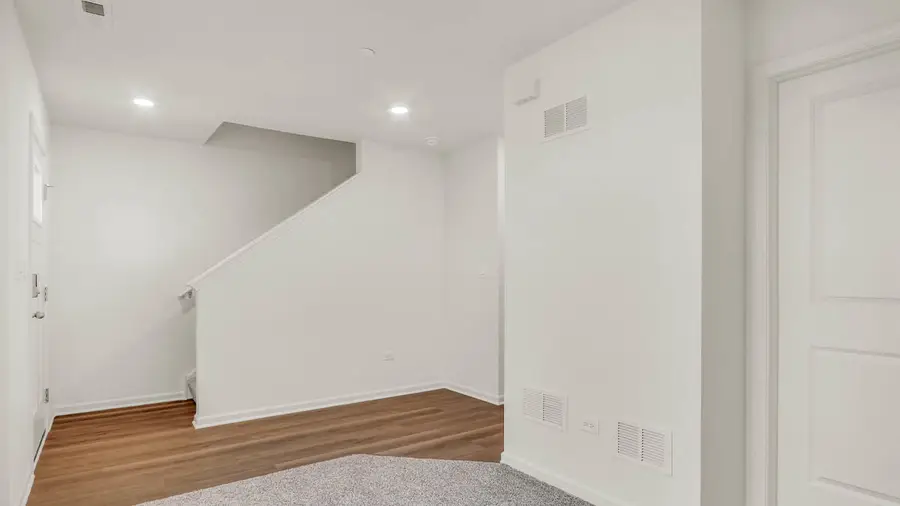 416 Lakeshore Court, Saint Charles, IL 60174 - #2