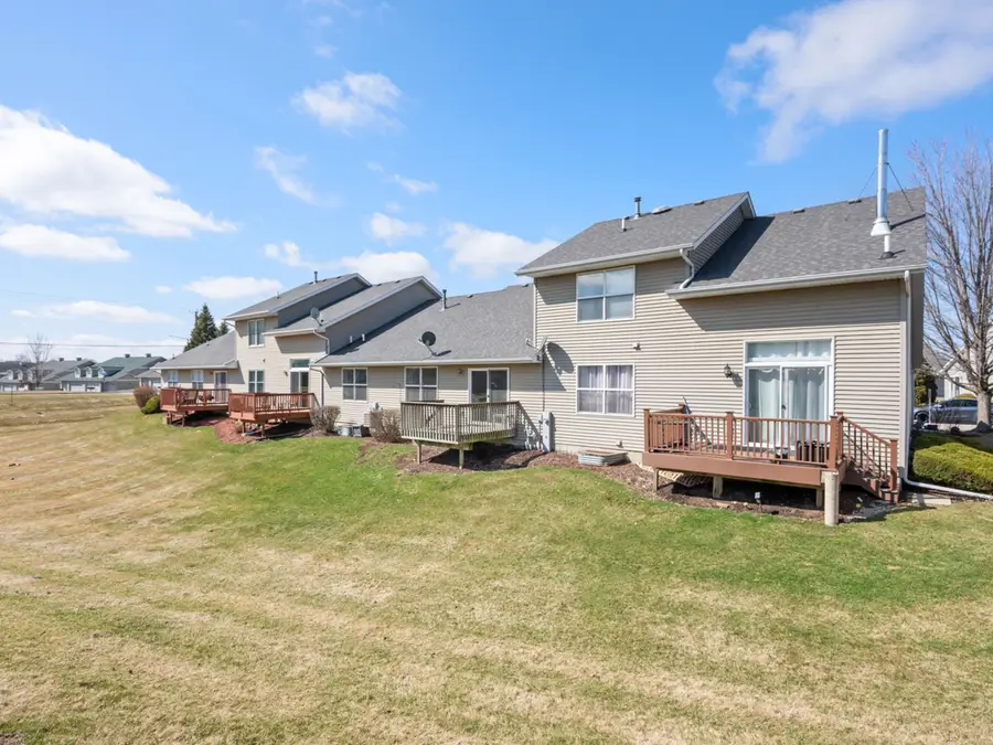 1064 Rose Drive, Sycamore, IL 60178 - #2