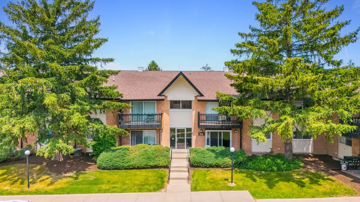 7A Kingery Quarter #201, Willowbrook, IL 60527 - #1