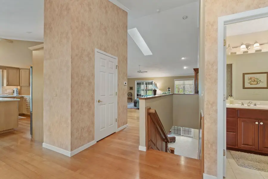 8 Briarwood Lane, Rock Island, IL 61201 - #3