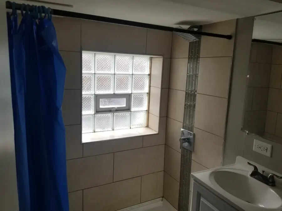 2412 N Lockwood Avenue, Chicago, IL 60639 - #3