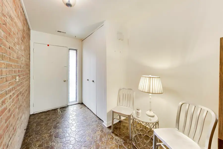 1712 Wildberry Drive #C, Glenview, IL 60025 - #3