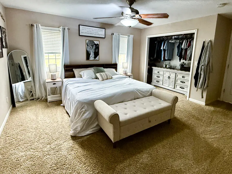 212 Oak Street, Flora, IL 62839 - #3