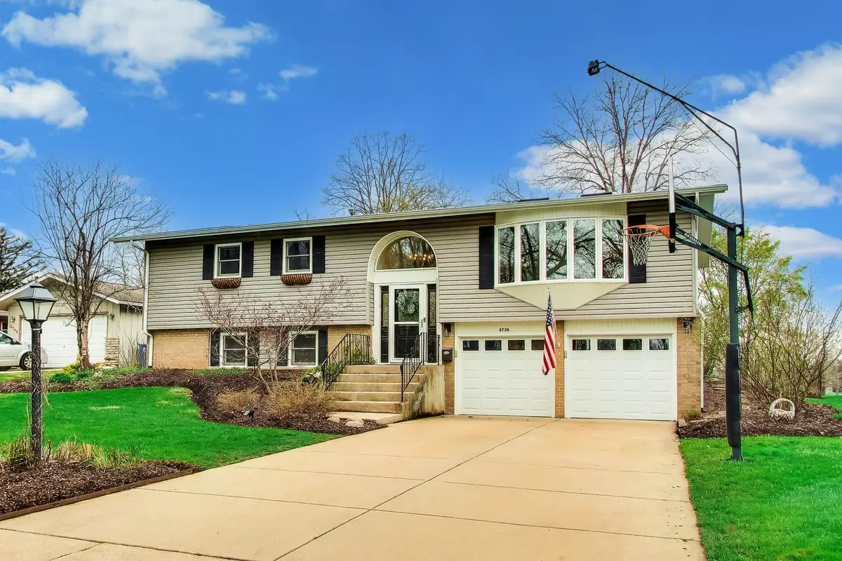 6736 Meadowcrest Drive, Downers Grove, IL 60516 - #1