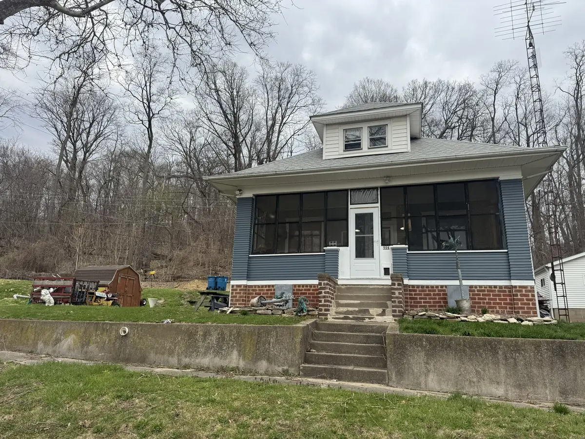 908 Willow Street, Depue, IL 61322 - #1