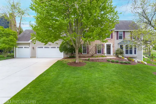 3025 Woods Creek Lane, Algonquin, IL 60102