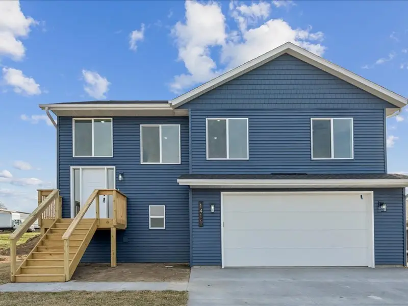 1416 Duncan Drive, Muscatine, IA 52761 - #2