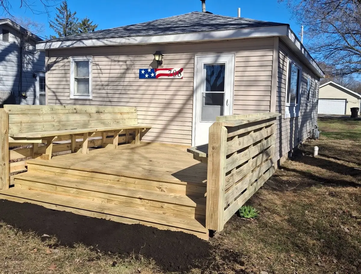 708 N Madison Street, Lincoln, IL 62656 - #1