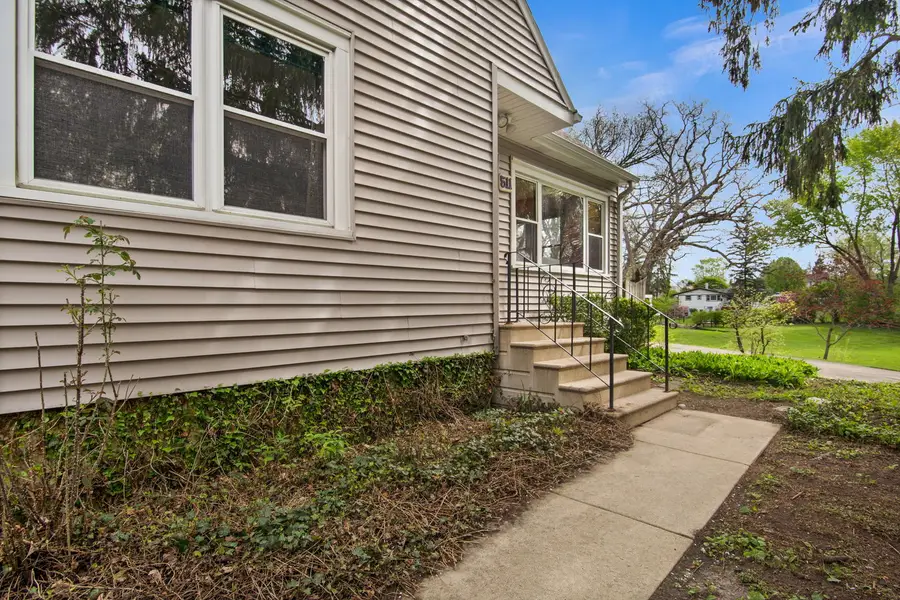 511 Elm Avenue, Geneva, IL 60134 - #3