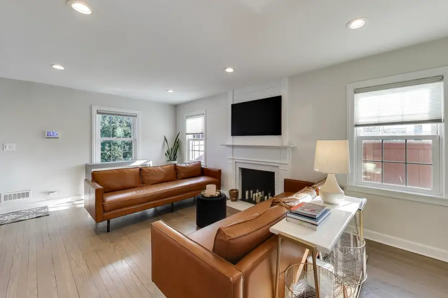 1614 N 76th Avenue, Elmwood Park, IL 60707 - #2