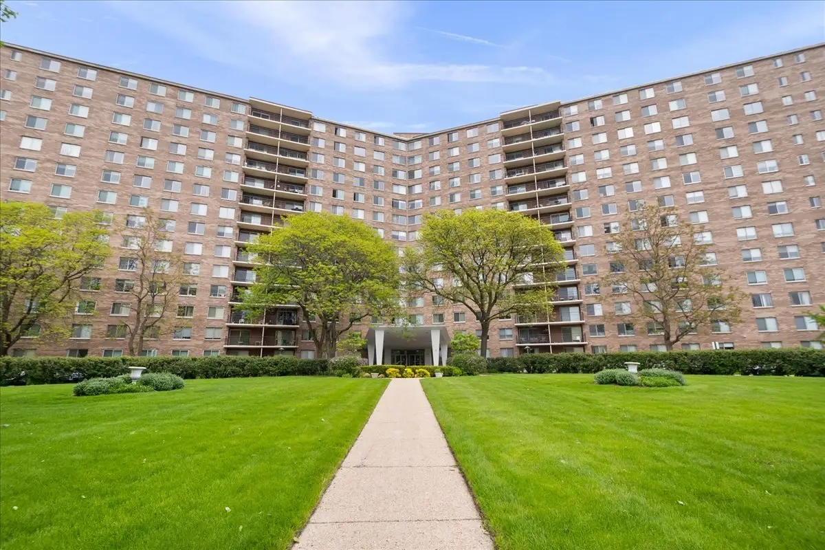 7141 N Kedzie Avenue #601, Chicago, IL 60645 - #1