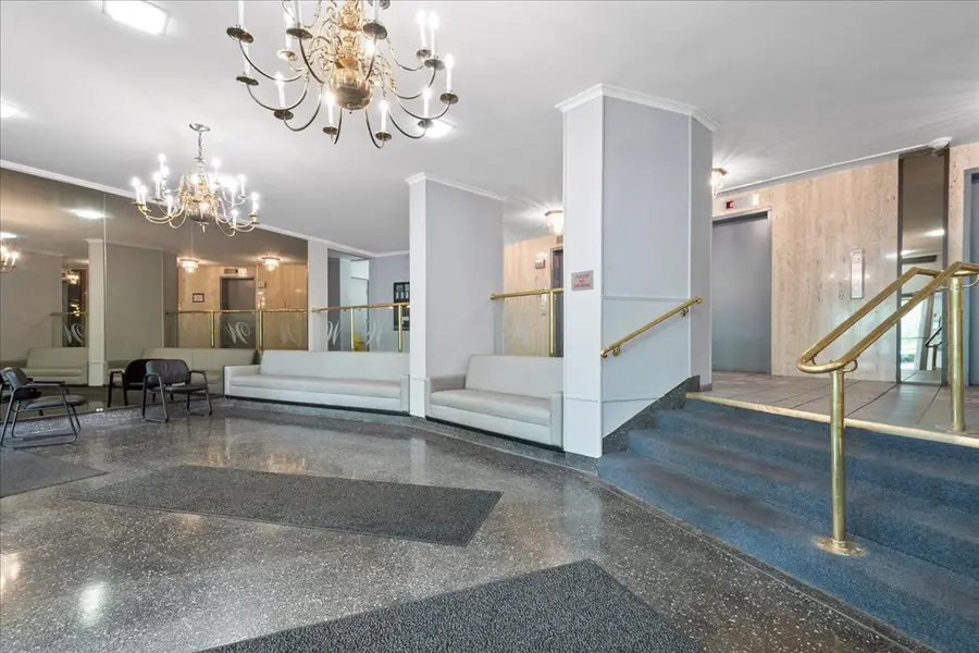 7141 N Kedzie Avenue #601, Chicago, IL 60645 - #2
