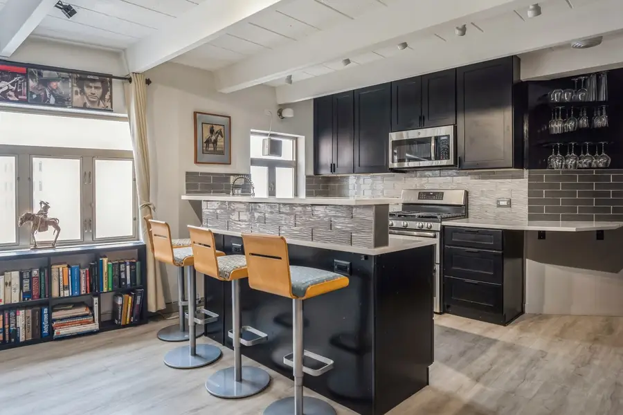 1864 Sherman Avenue #5NW, Evanston, IL 60201 - #3