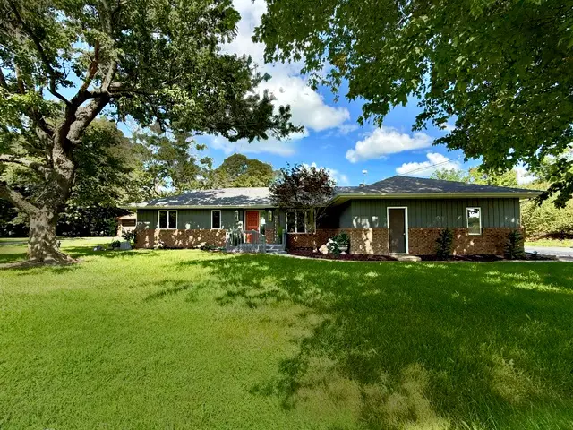 1108 Pearl Drive, Mahomet, IL 61853 - #3