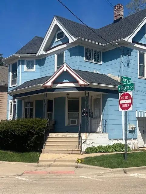 804 N 4th Street, Dekalb, IL 60115 - #1