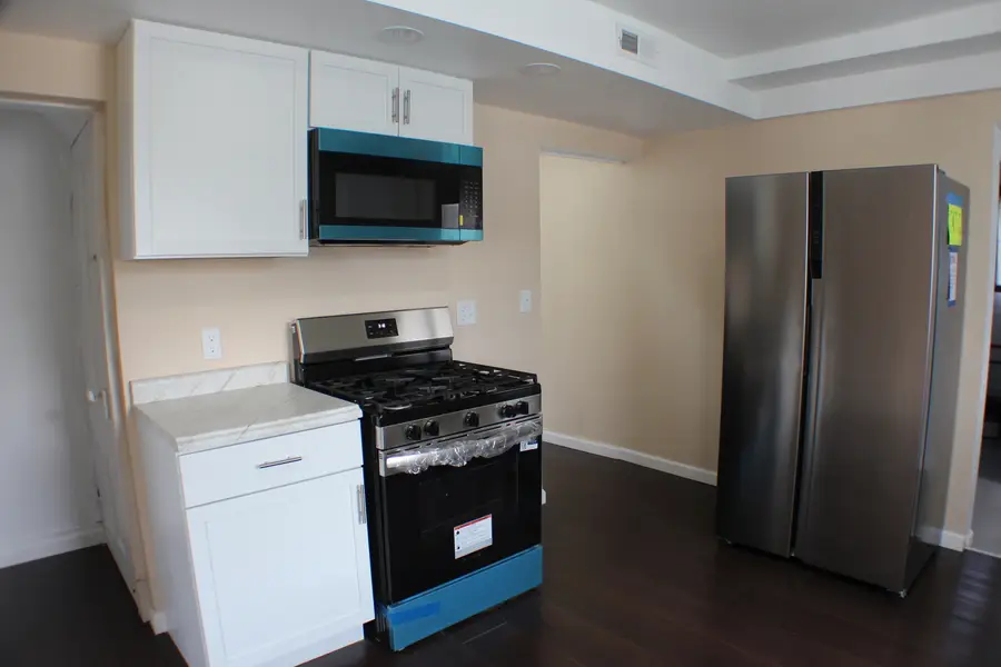 2118 E 12th Street, Davenport, IA 52803 - #2