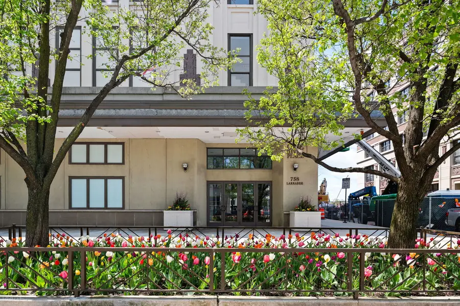 758 N Larrabee Street #620, Chicago, IL 60654 - #2
