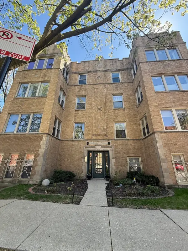 3739 W Wrightwood Avenue #1W, Chicago, IL 60647