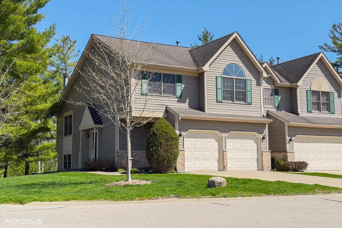102 River Bluff Court, Carpentersville, IL 60110 - #1