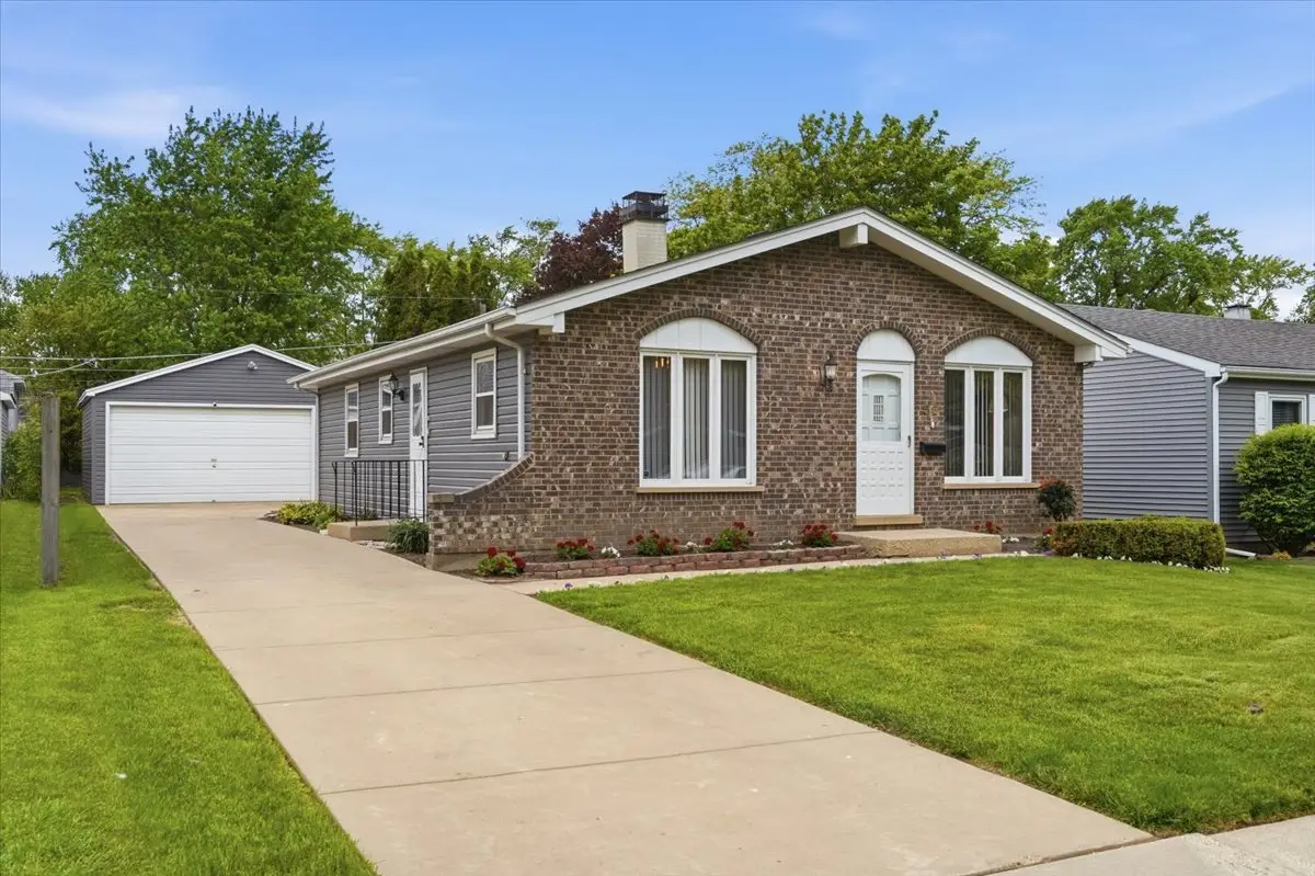 58 N California Avenue, Mundelein, IL 60060 - #1