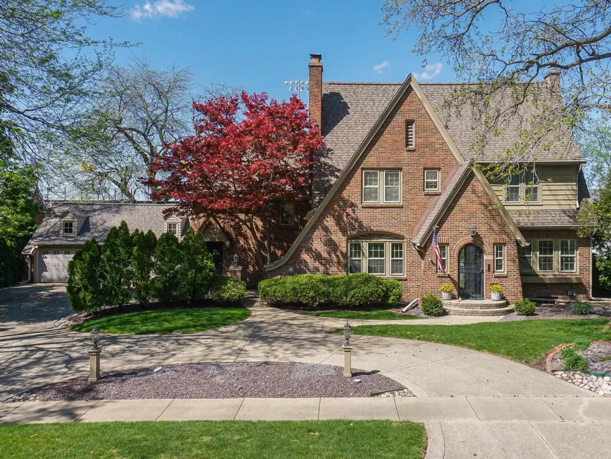 1202 Elmwood Road, Bloomington, IL 61701 - #1