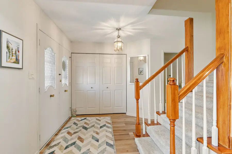 1363 W Saint James Court, Palatine, IL 60067 - #3