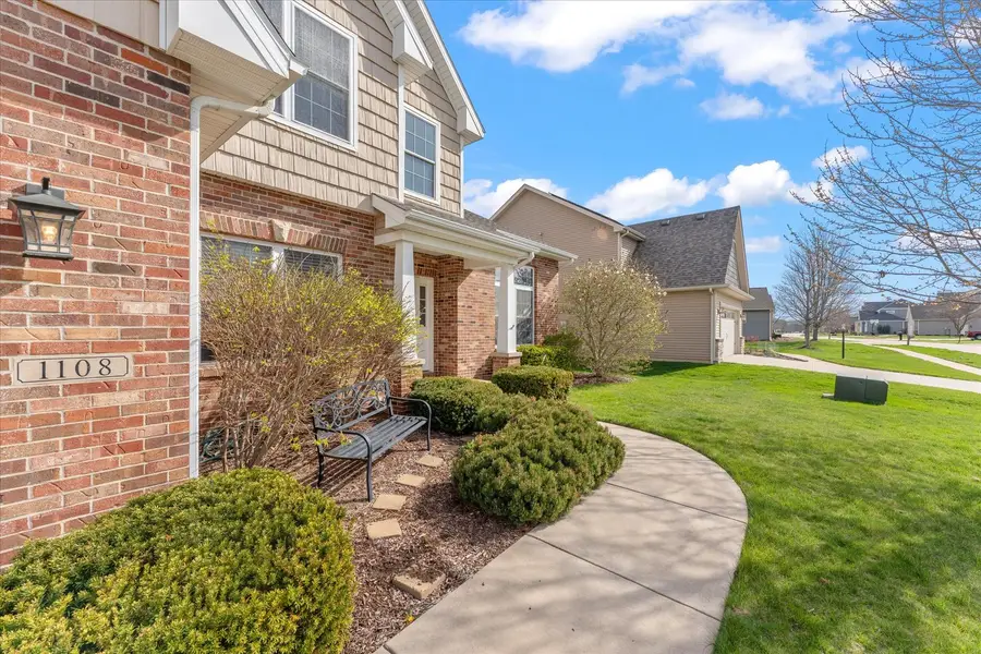 1108 White Oak Road, Mahomet, IL 61853 - #2