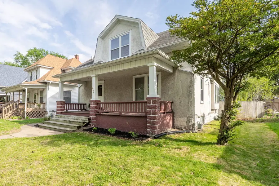 1121 W 15th Street, Davenport, IA 52804 - #3