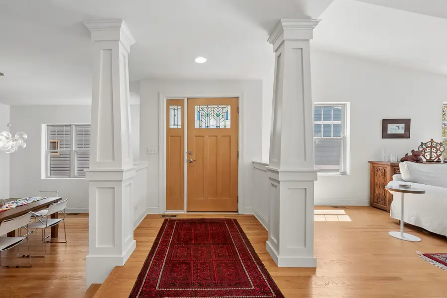 5725 N Jersey Avenue, Chicago, IL 60659 - #3