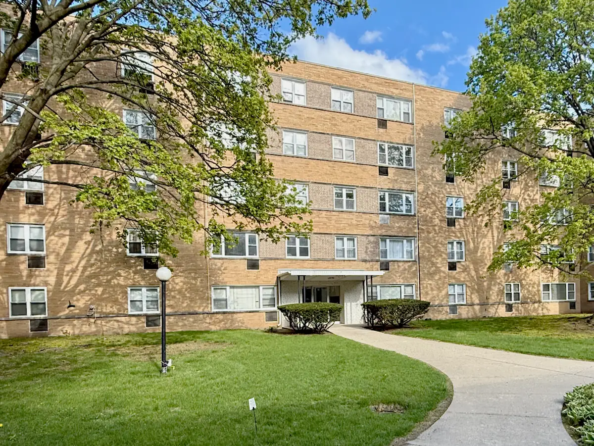 2025 W Granville Avenue #B110, Chicago, IL 60659 - #1