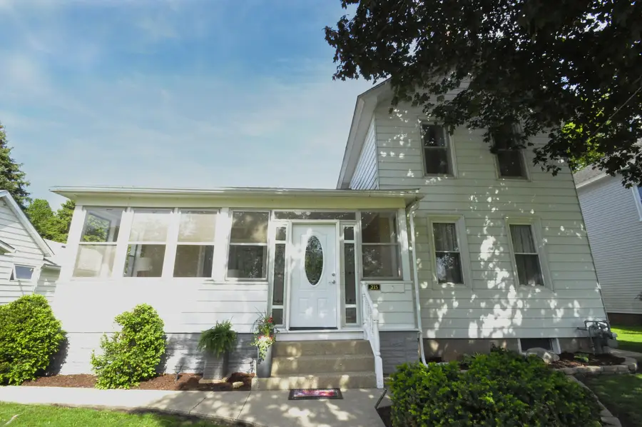215 S Wasson Street, Streator, IL 61364 - #2