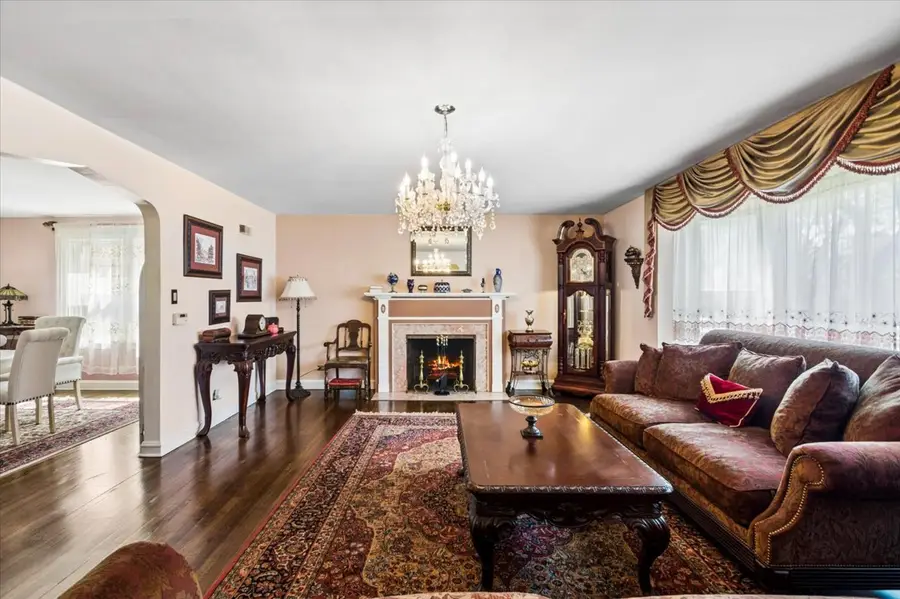6147 N Central Park Avenue, Chicago, IL 60659 - #2