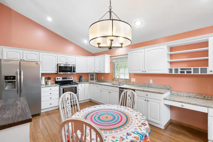 4038 Spartina Court, Bettendorf, IA 52722 - #3