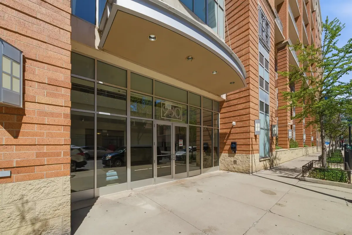 950 W Monroe Street #710, Chicago, IL 60607 - #1