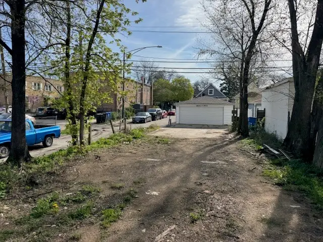 6561 N Seeley Avenue, Chicago, IL 60645 - #1