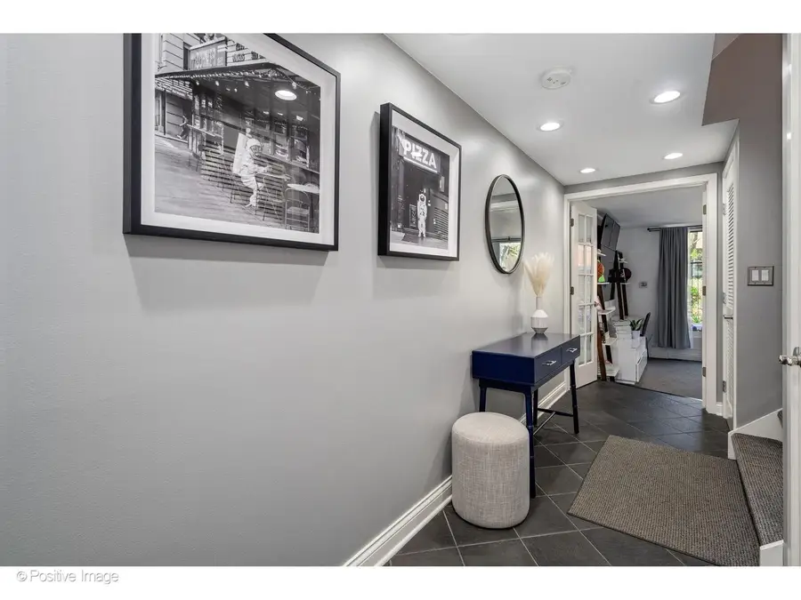 1622 N Mohawk Street #B, Chicago, IL 60614 - #2