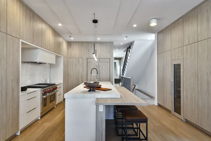 1418 W Warner Avenue, Chicago, IL 60613 - #3