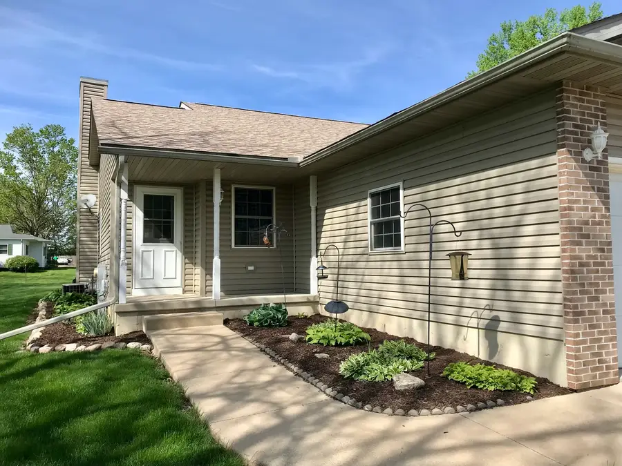 307 W Hudson Street, Princeton, IL 61356 - #3