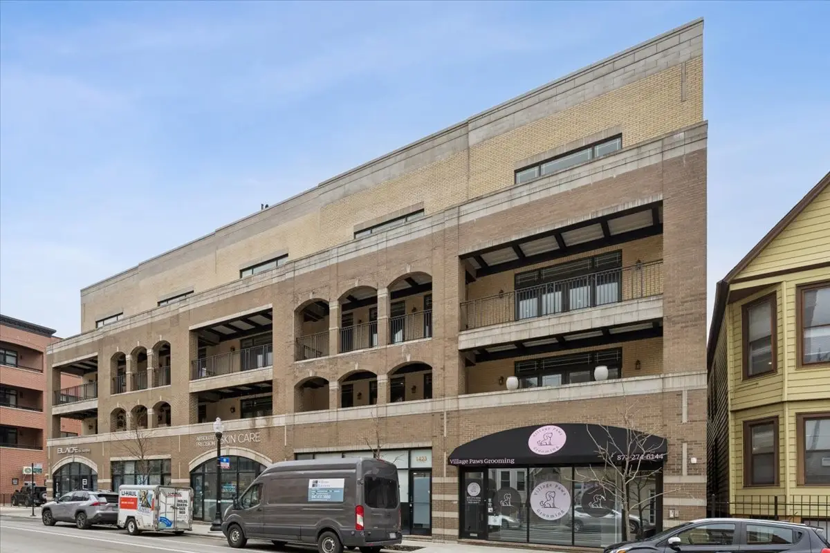 1423 W Belmont Avenue #4, Chicago, IL 60657 - #1