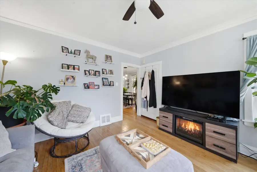 4735 N Keating Avenue, Chicago, IL 60630 - #3