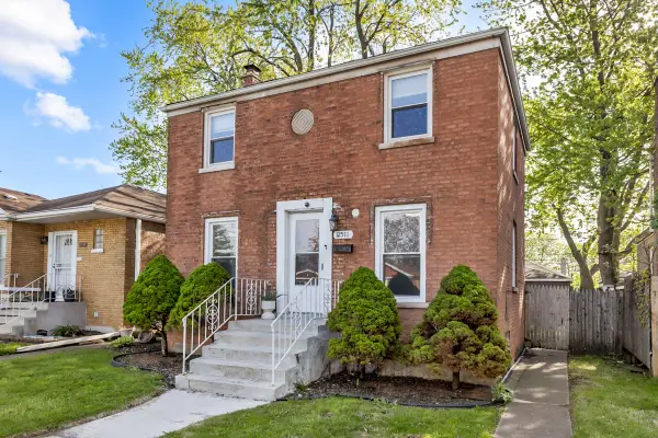 12511 S State Street, Chicago, IL 60628