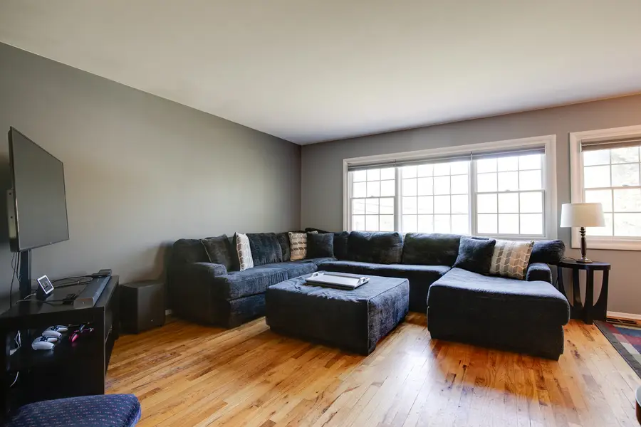 21W137 Everest Road, Lombard, IL 60148 - #3