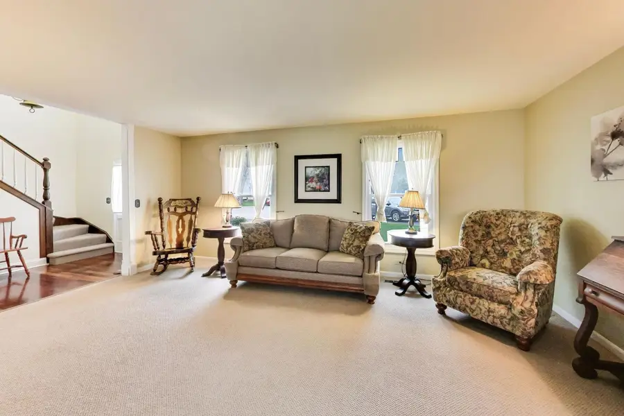 879 Saybrook Lane, Buffalo Grove, IL 60089 - #3