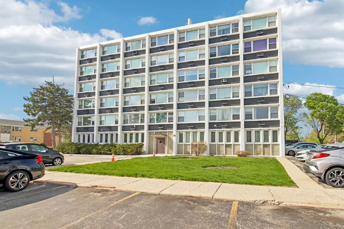 5975 N Odell Avenue #3C, Chicago, IL 60631 - #1
