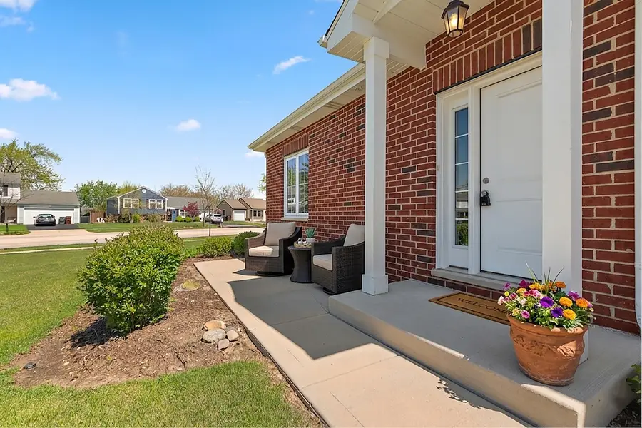 628 Prairie Crossing Drive, New Lenox, IL 60451 - #2