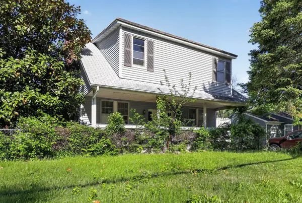 629 Royal Heights Road, Belleville, IL 62226