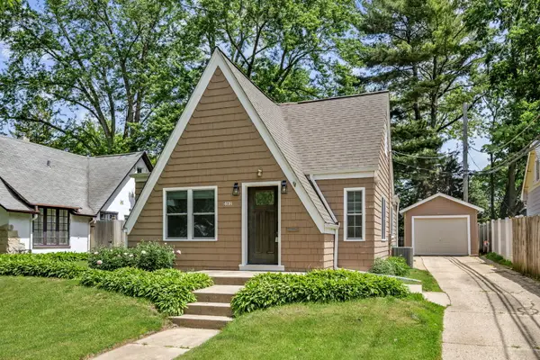 408 S Elmwood Drive, Aurora, IL 60506