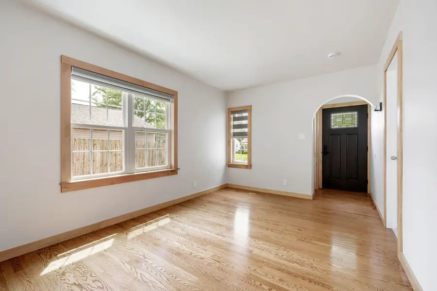 408 S Elmwood Drive, Aurora, IL 60506 - #2